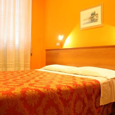 Hotel Garden Mediolan Zewnętrze zdjęcie