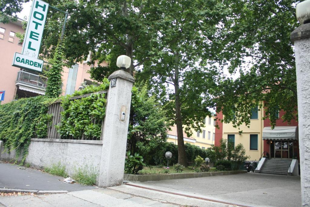Hotel Garden Mediolan Zewnętrze zdjęcie
