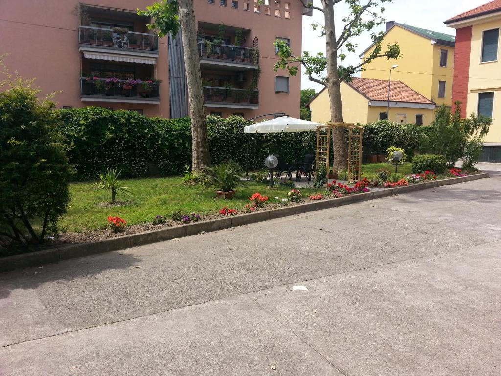 Hotel Garden Mediolan Zewnętrze zdjęcie